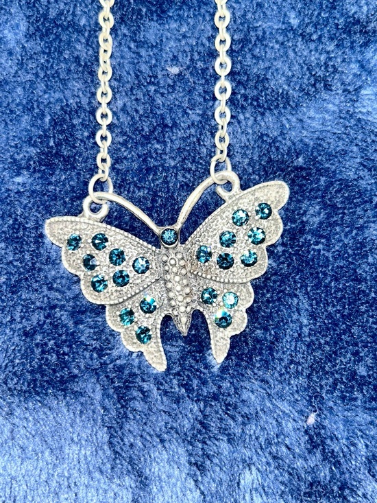 Jewelry - Silver Butterfly Pendant Necklace with Teal Crystals